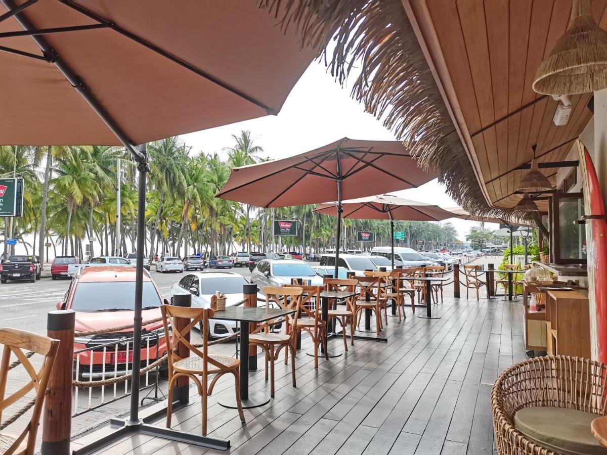 The Tide Resort Bang Saen Bagian luar foto