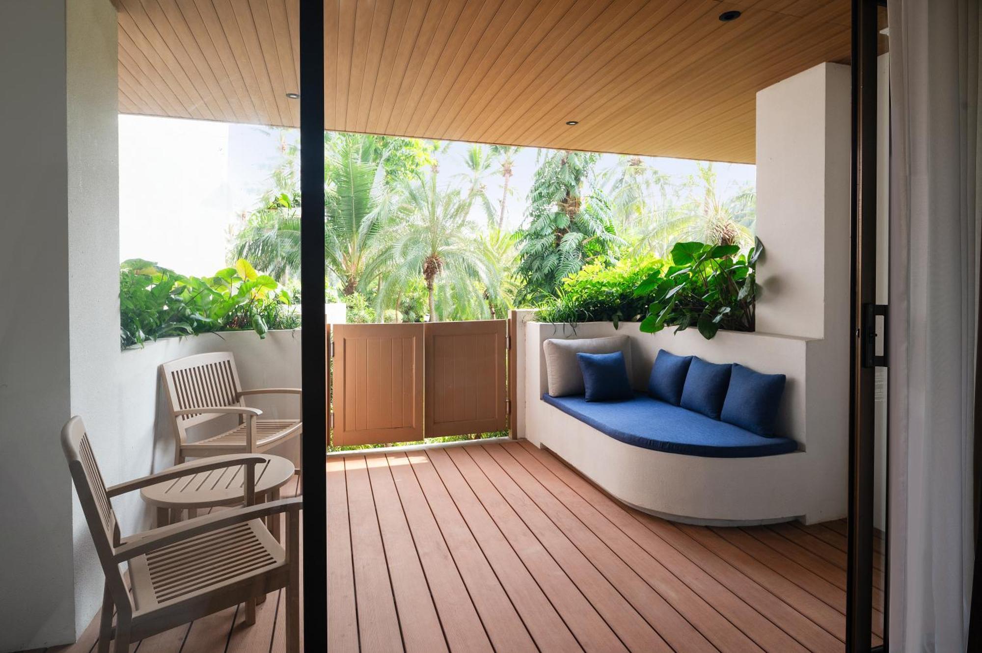The Tide Resort Bang Saen Bagian luar foto