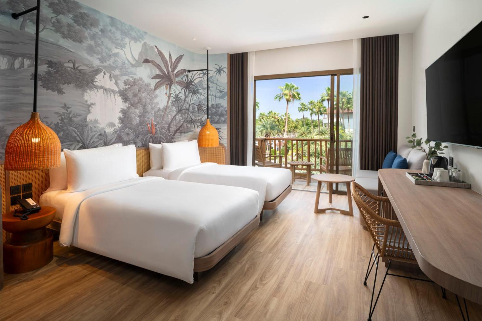 The Tide Resort Bang Saen Bagian luar foto