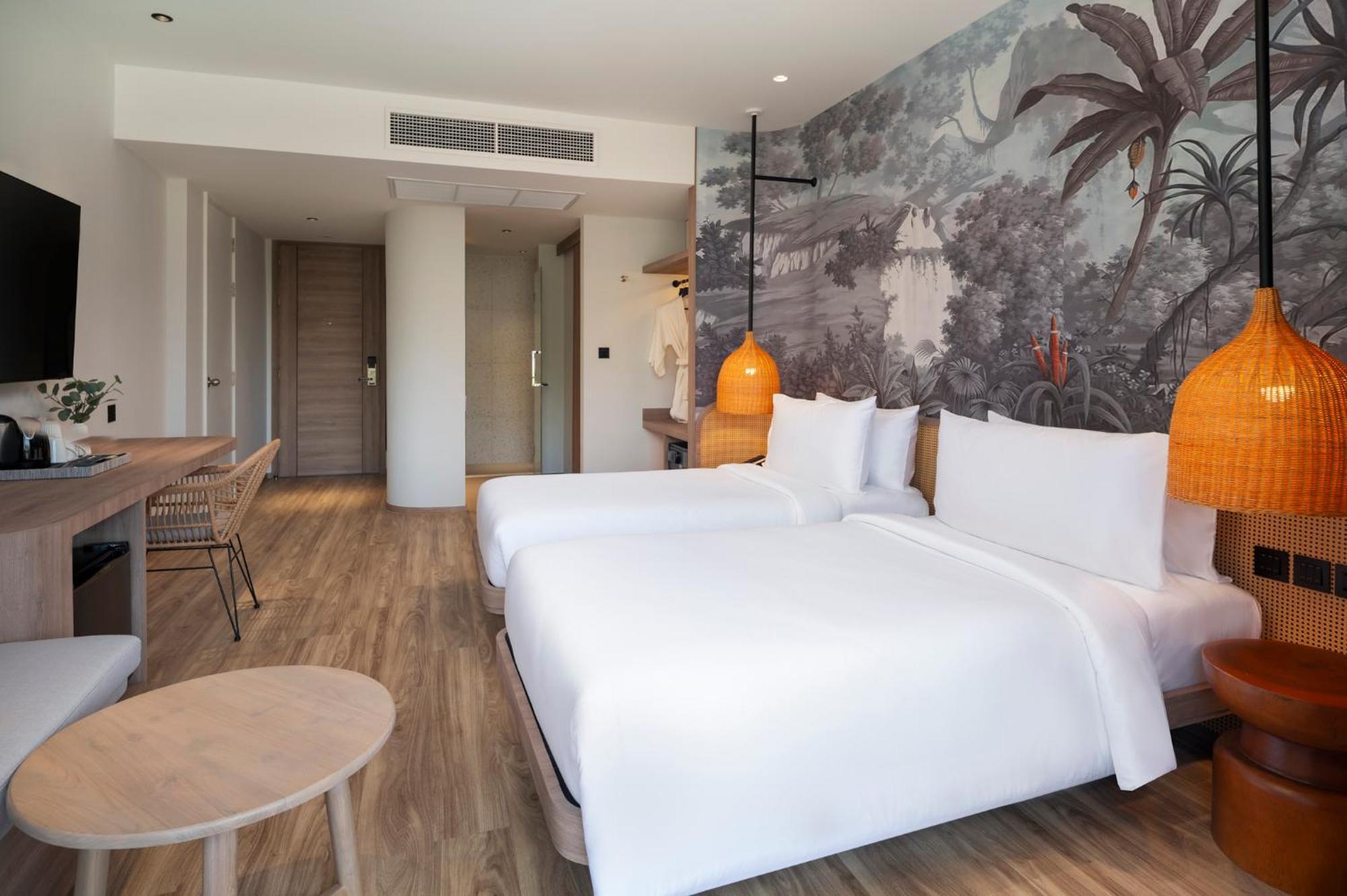 The Tide Resort Bang Saen Bagian luar foto